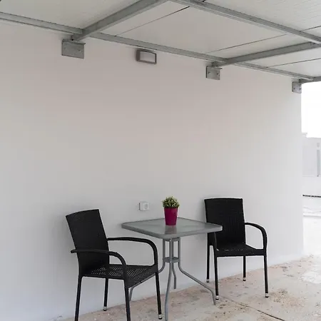 Nueve Mini There's No Place Like Patras