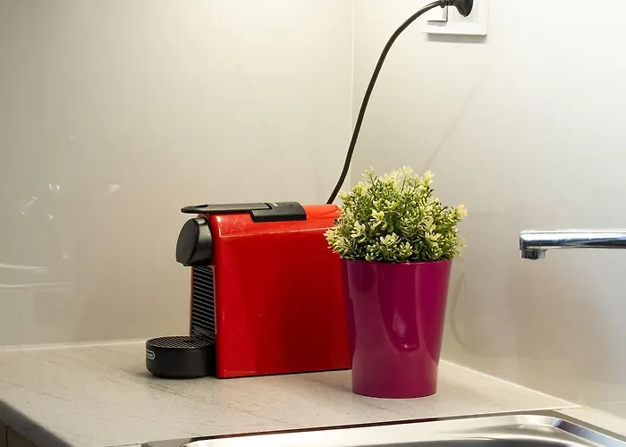 Nueve Mini There's No Place Like *